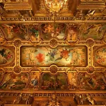 Peter\'S Nest In Vatican + St. Peter