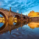 Peter\'S Nest In Vatican + St. Peter