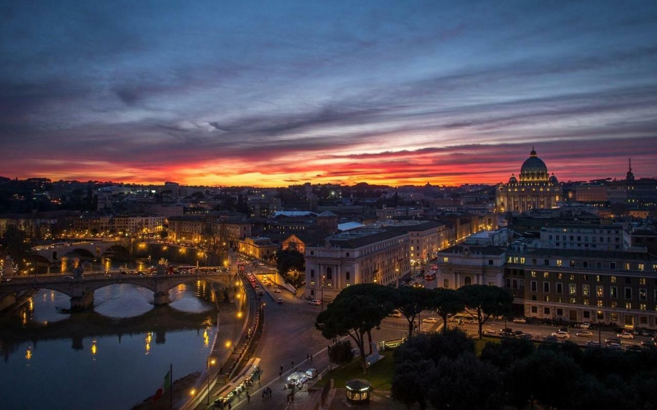 Peter's Nest In Vatican + St. Peter *
