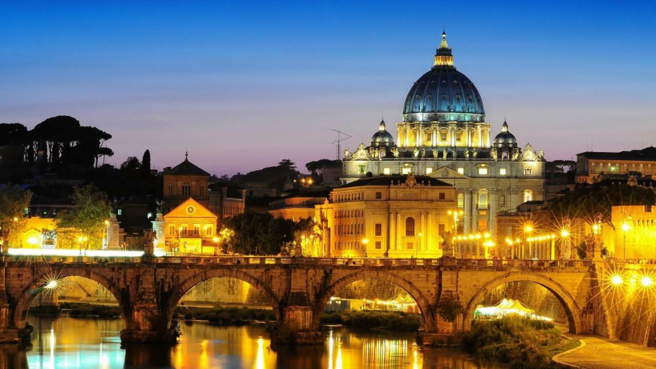 Peter's Nest In Vatican + St. Peter Rome